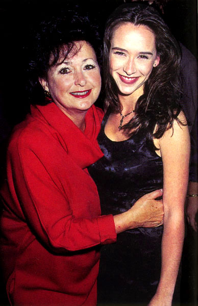 jlh240.jpg, 55060 bytes, 5/19/2002